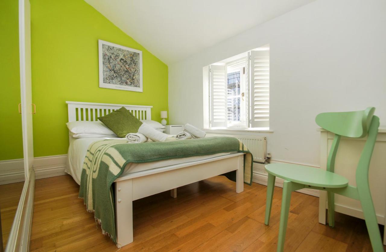Kemp Town House - Parking - By Brighton Holiday Lets מראה חיצוני תמונה